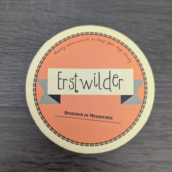 Erstwilder God of Time Saturn Brooch - Picture 3 of 5